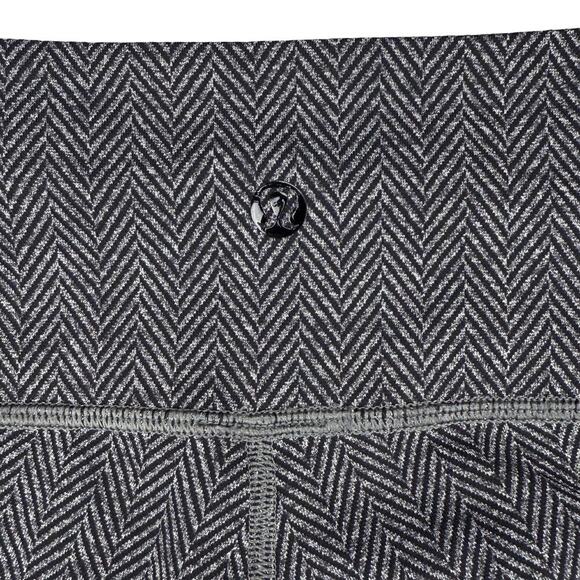 LULULEMON Women's City Kick It Pant Sz 4 Gray Giant Herringbone Made in USA - Picture 7 of 8